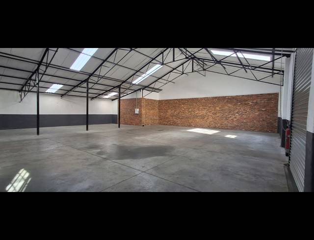 353M² BUILDING TO LET IN BENONI SOUTH